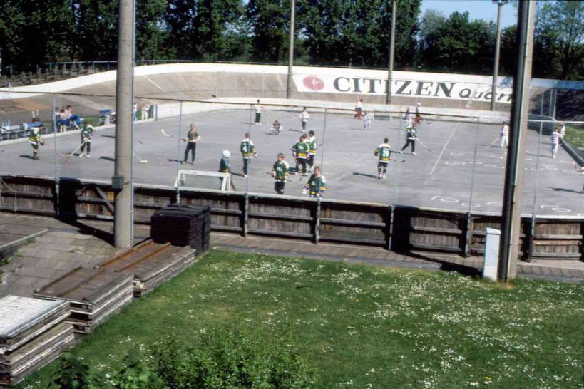 1990